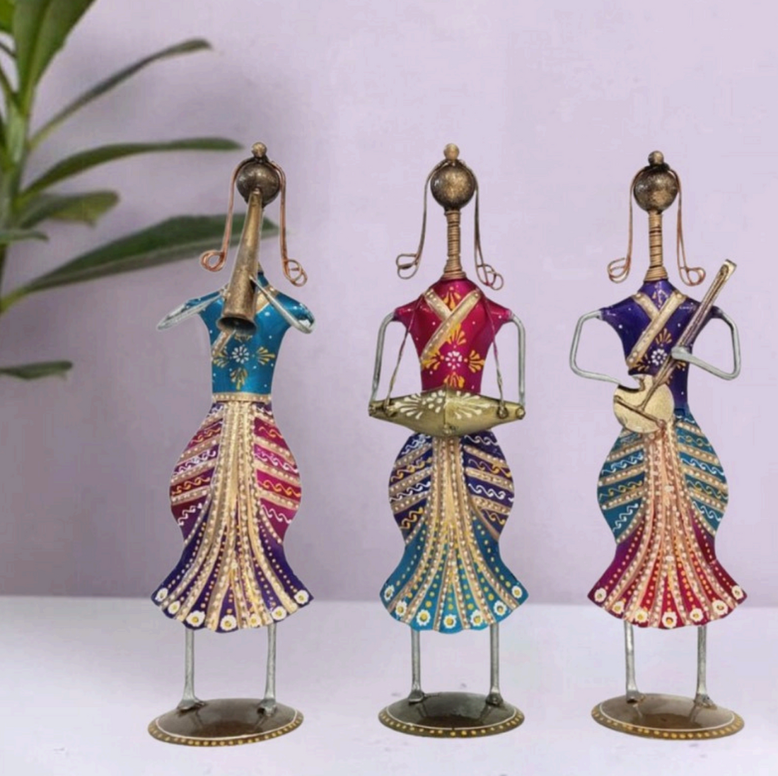 Standing Lady Musician